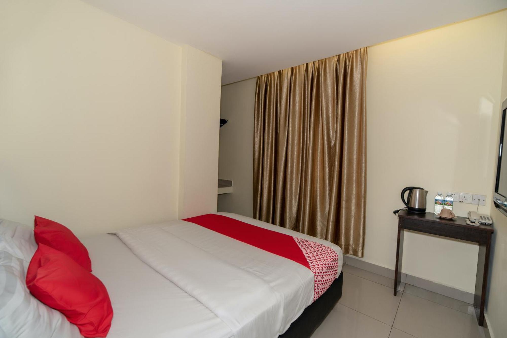 Super Oyo 89965 Stay Inn II Кота Кинабалу Екстериор снимка